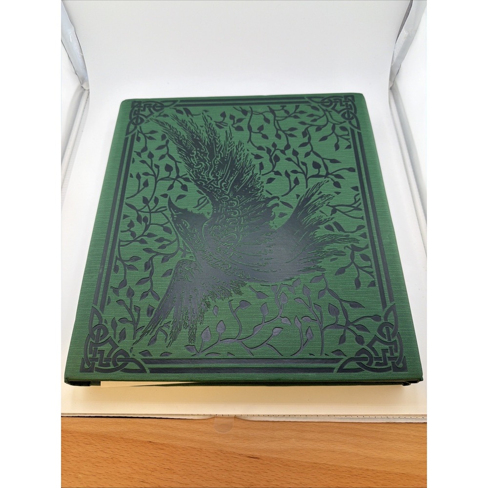 CASEMATIX 8 Panel DM Screen Faux Leather GM Screen w/ Wet Erase Pockets, Green
